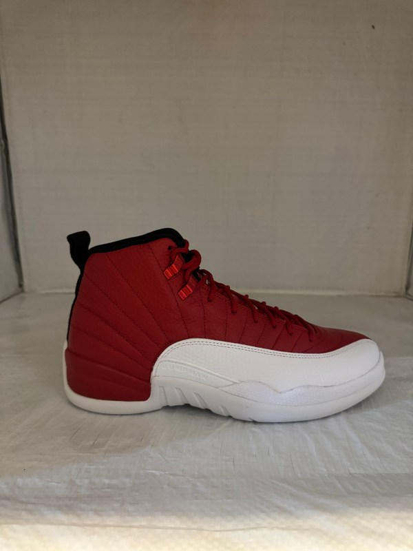 Jordan 12 Retro'Gym Red'